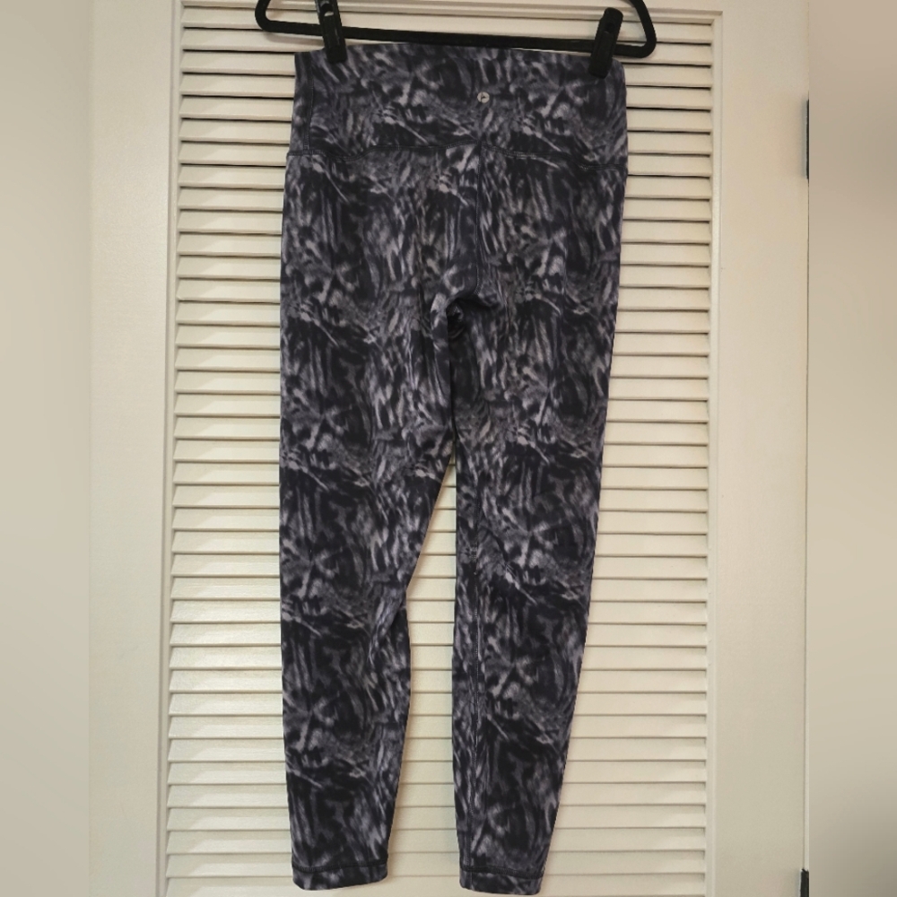 90 Degrees By Reflex - Grey Pattern Workout Athletic Activewear Leggings - Picture 2 of 5